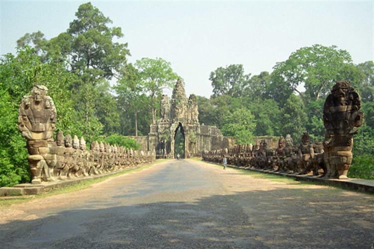 Angkor Thom Southern gate